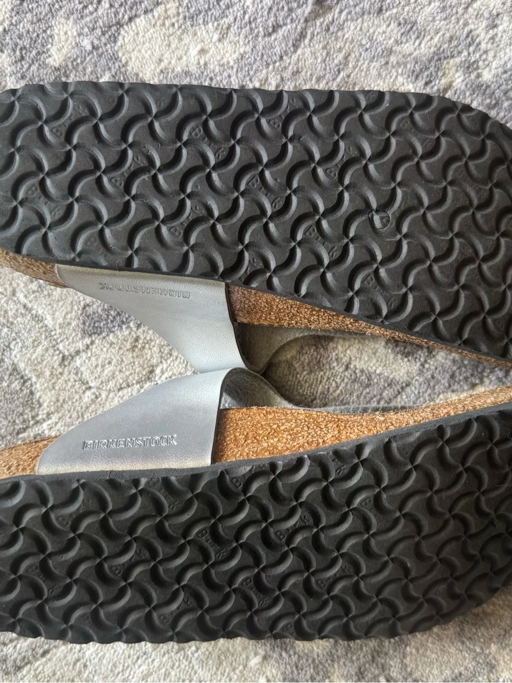 Birkenstock Silver Gizeh Thong Sandals Girls